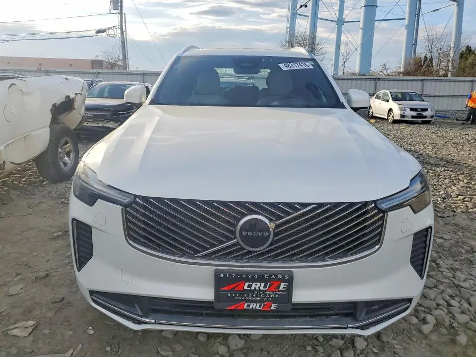 2026 VOLVO XC90 CORE  