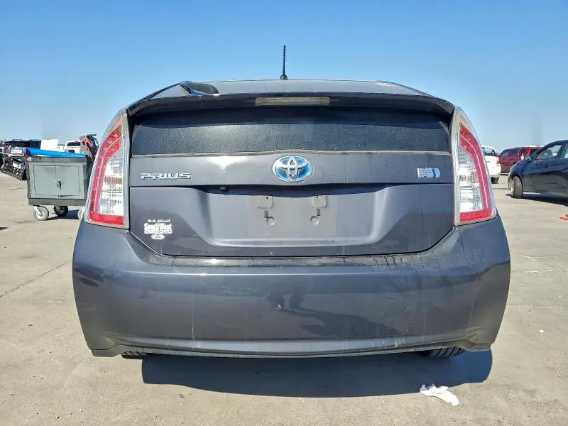 2015 TOYOTA PRIUS   