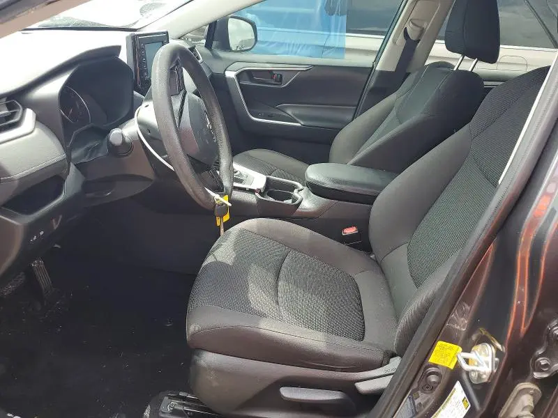 2021 TOYOTA RAV4 LE  