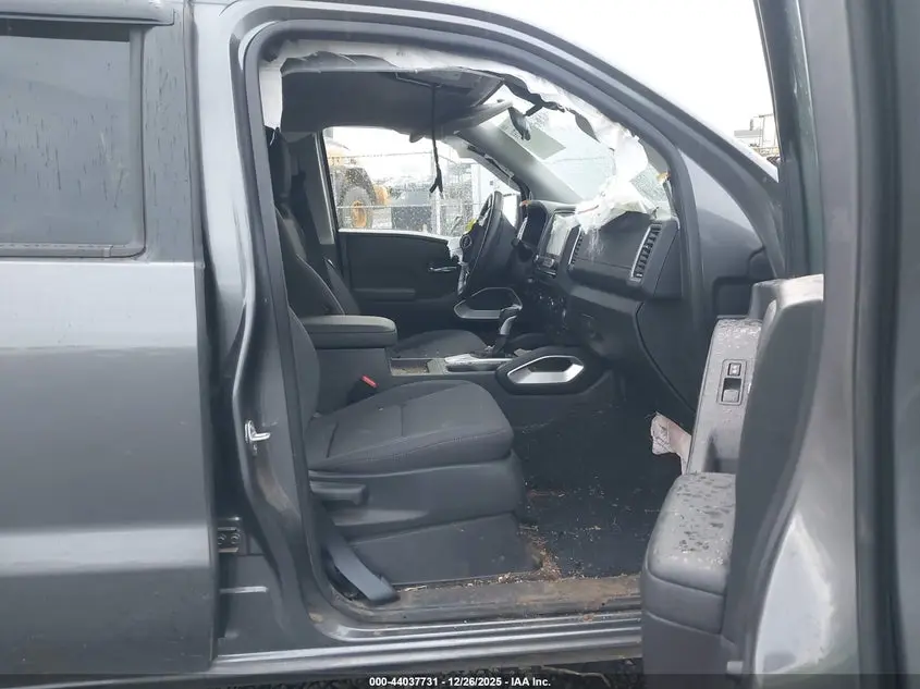 2022 NISSAN FRONTIER SV 4X4