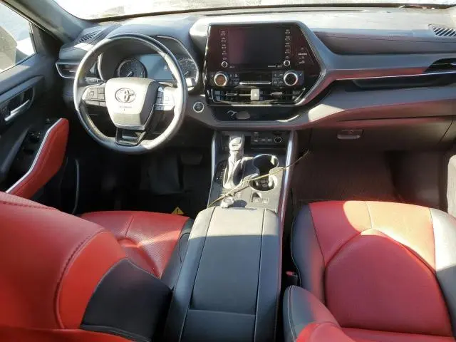 2021 TOYOTA HIGHLANDER XSE  