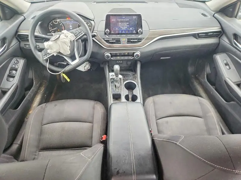2024 NISSAN ALTIMA SV  