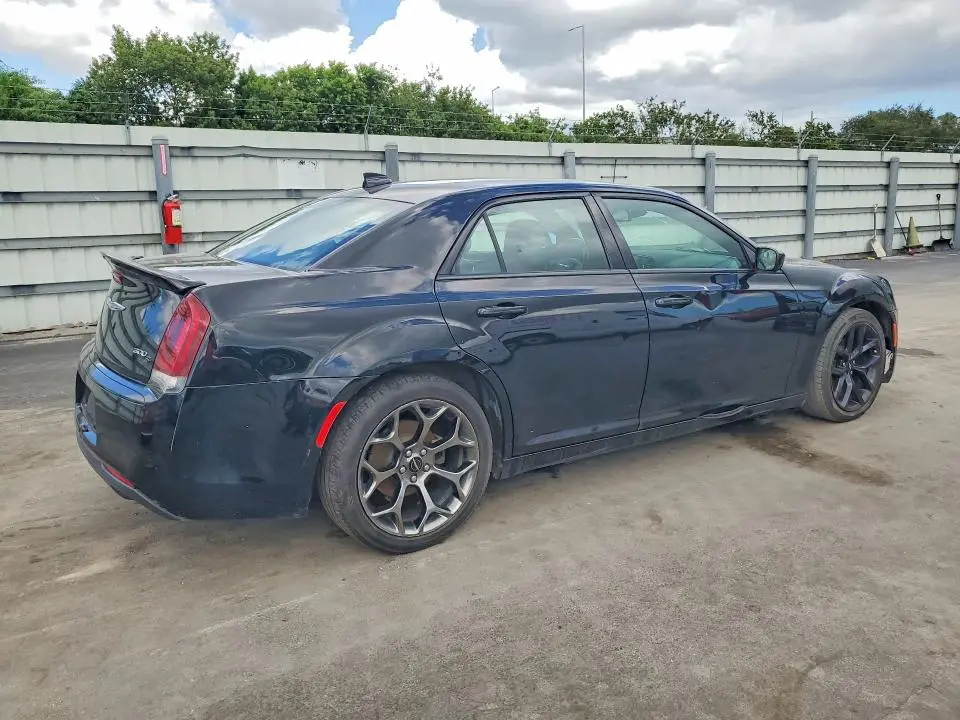 2018 CHRYSLER 300 S  