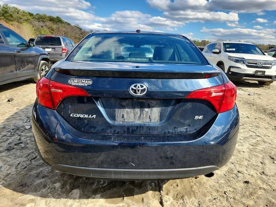 2019 TOYOTA COROLLA SE  