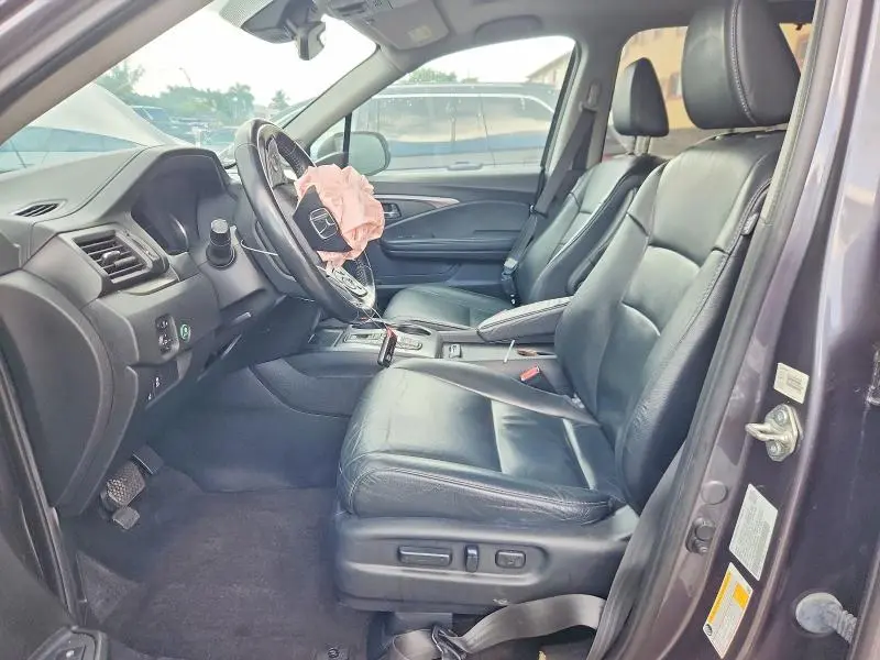 2021 HONDA PILOT SE  