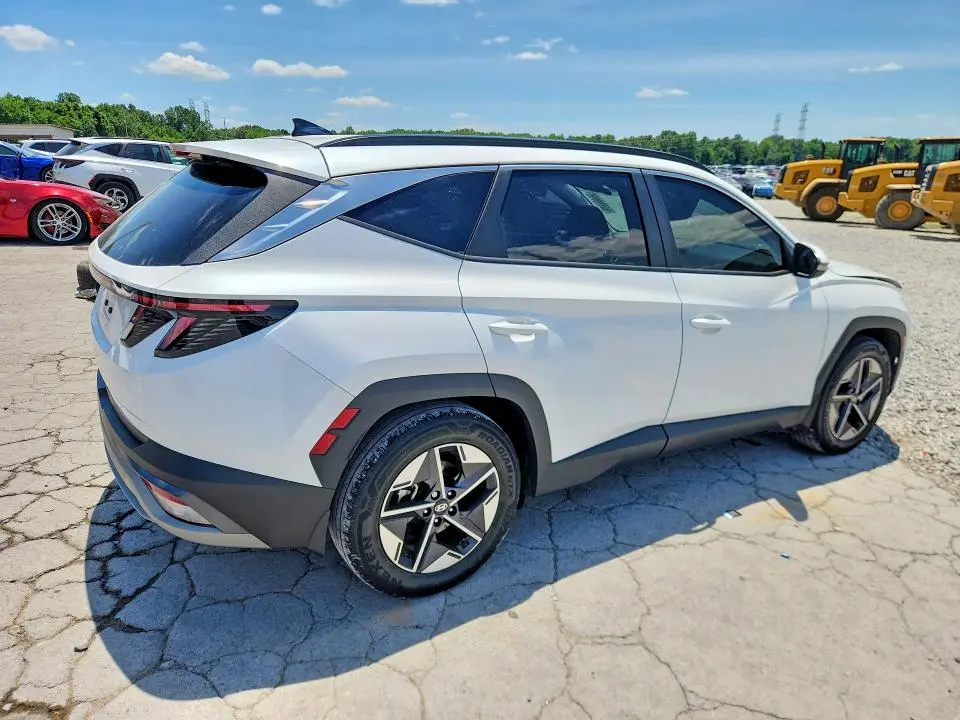 2025 HYUNDAI TUCSON SEL  