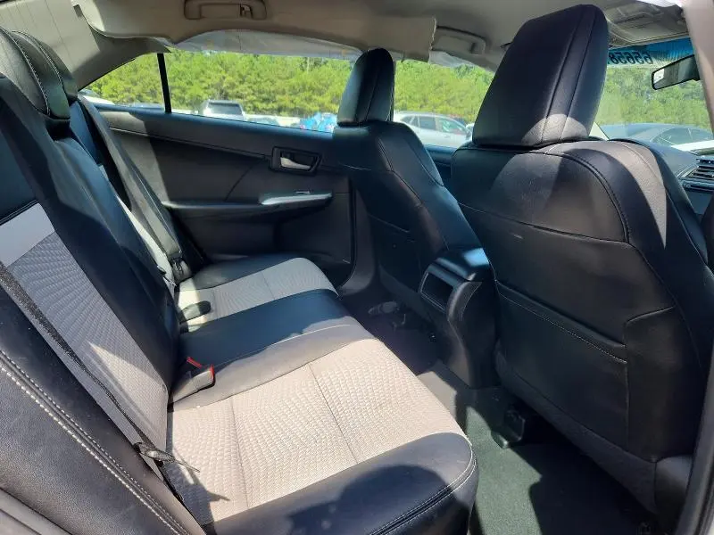 2014 TOYOTA CAMRY SE  