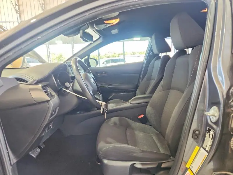 2018 TOYOTA C-HR XLE  