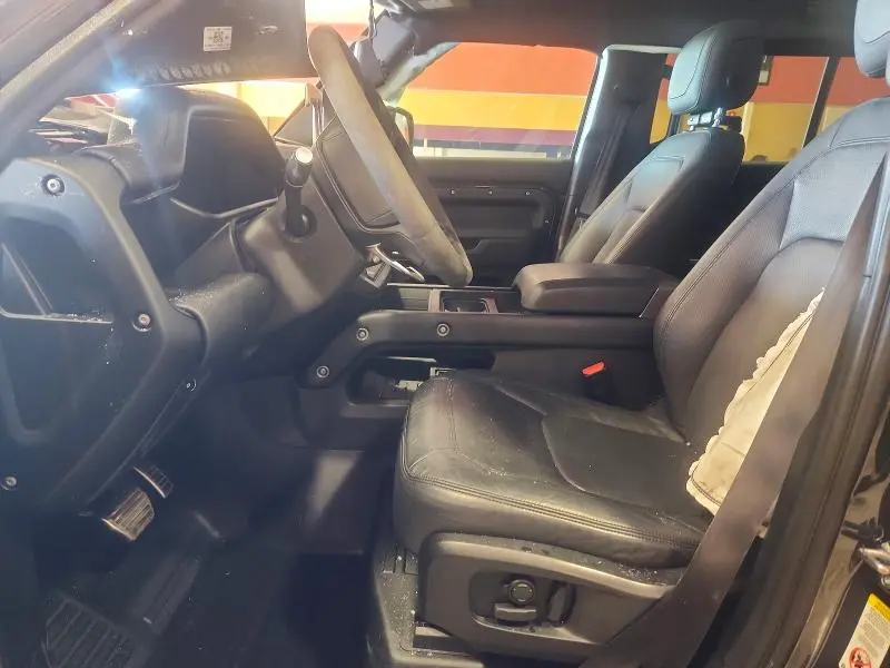 2023 LAND ROVER DEFENDER 110  