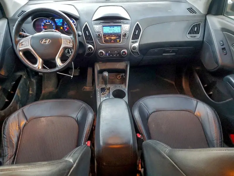 2011 HYUNDAI TUCSON GLS  