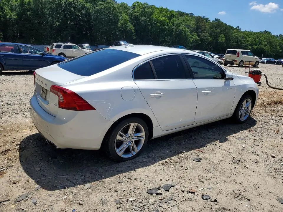 2014 VOLVO S60 T5  