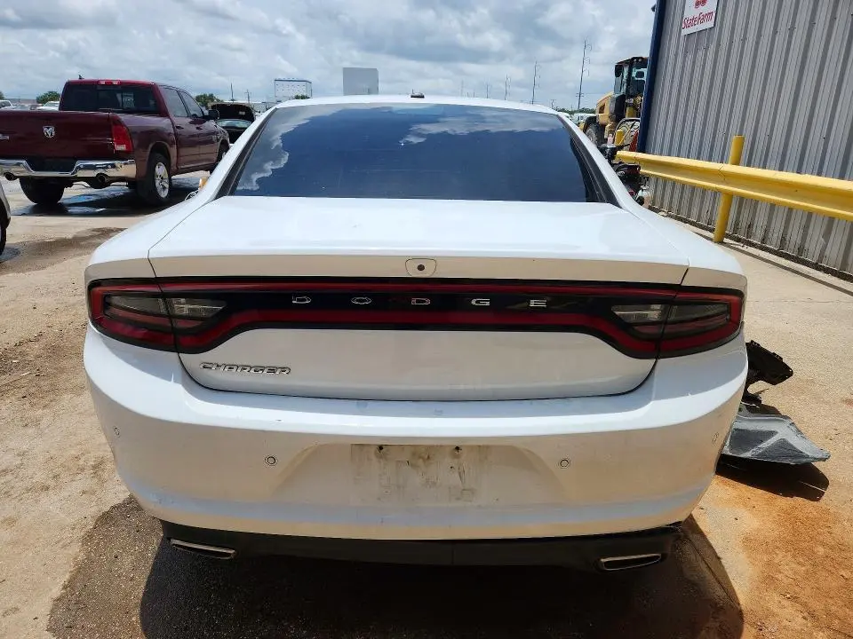 2022 DODGE CHARGER SXT  