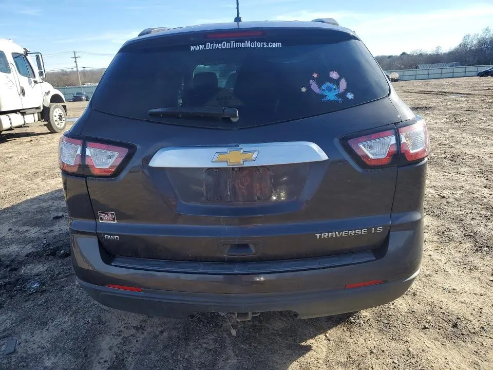 2015 CHEVROLET TRAVERSE LS  