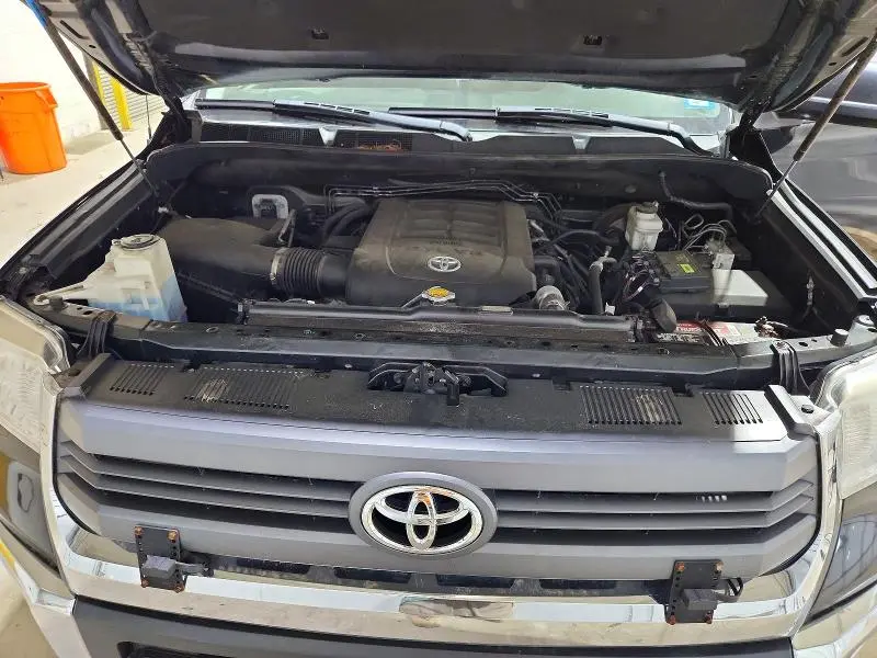 2015 TOYOTA TUNDRA SR5  