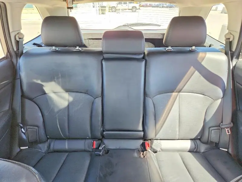 2011 SUBARU OUTBACK 3.6R LIMITED  