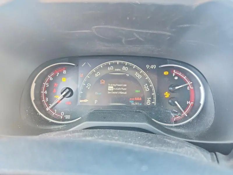2024 TOYOTA RAV4 XLE  