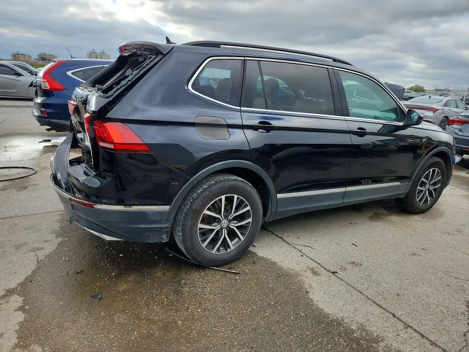 2018 VOLKSWAGEN TIGUAN SE  