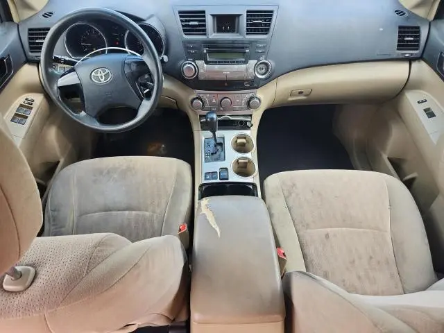 2011 TOYOTA HIGHLANDER BASE  