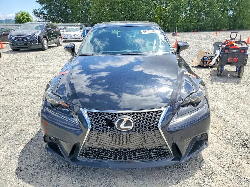 2016 LEXUS IS 200T  