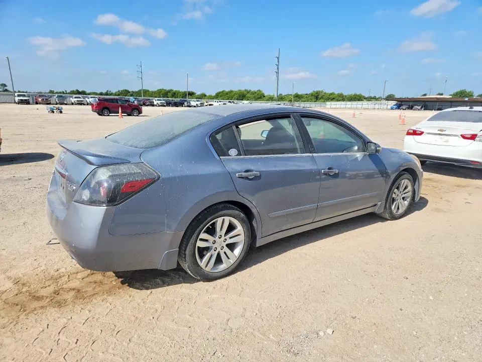 2010 NISSAN ALTIMA SR  