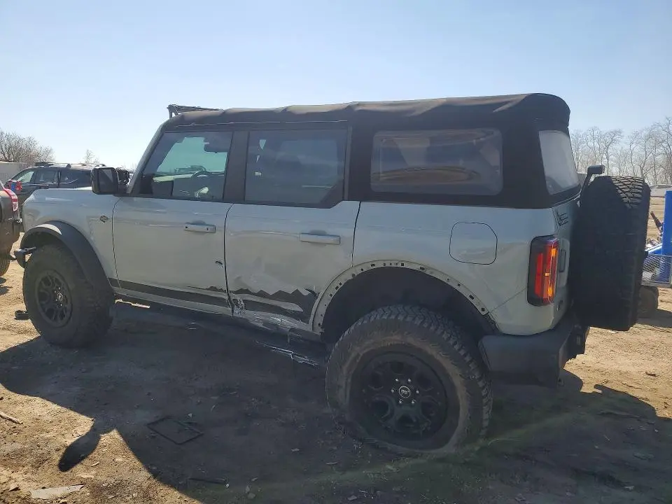 2021 FORD BRONCO BASE  