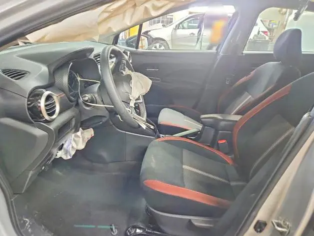 2024 NISSAN VERSA SR  