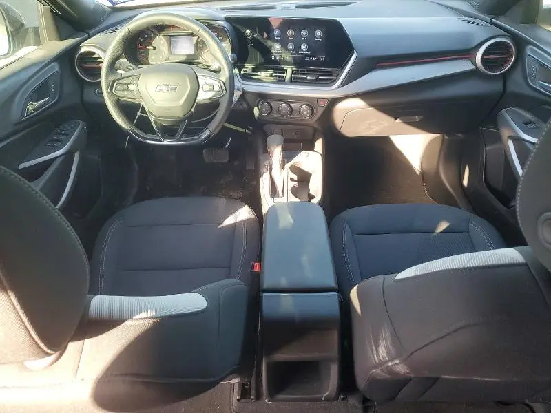 2025 CHEVROLET TRAX 1RS  