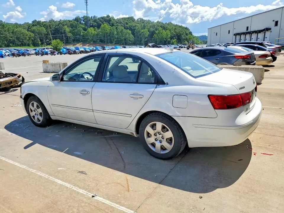 2010 HYUNDAI SONATA GLS  
