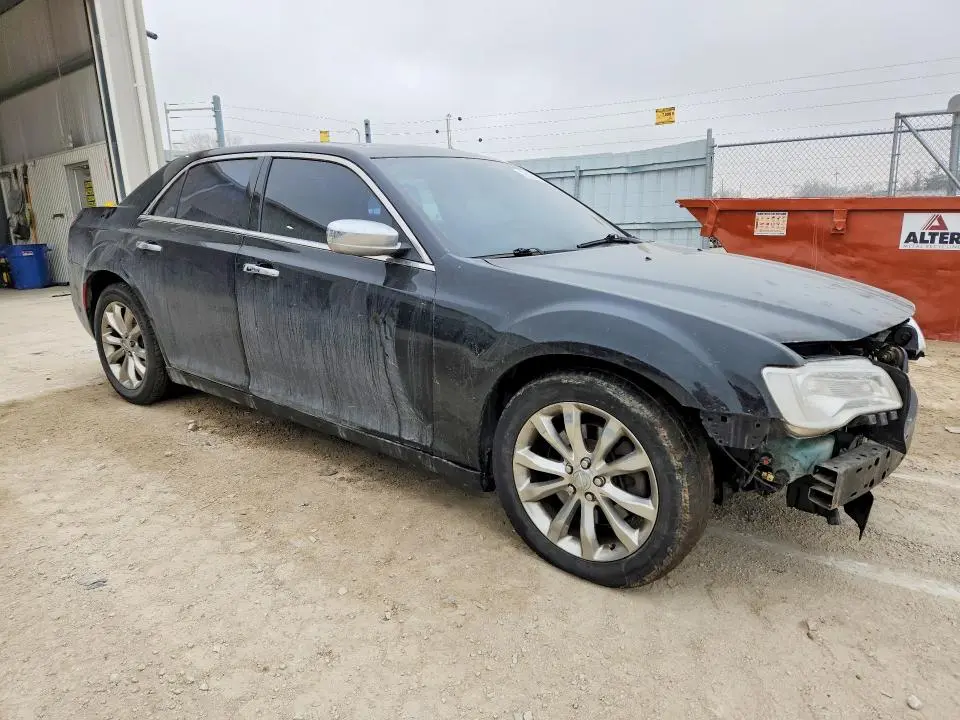 2017 CHRYSLER 300C   