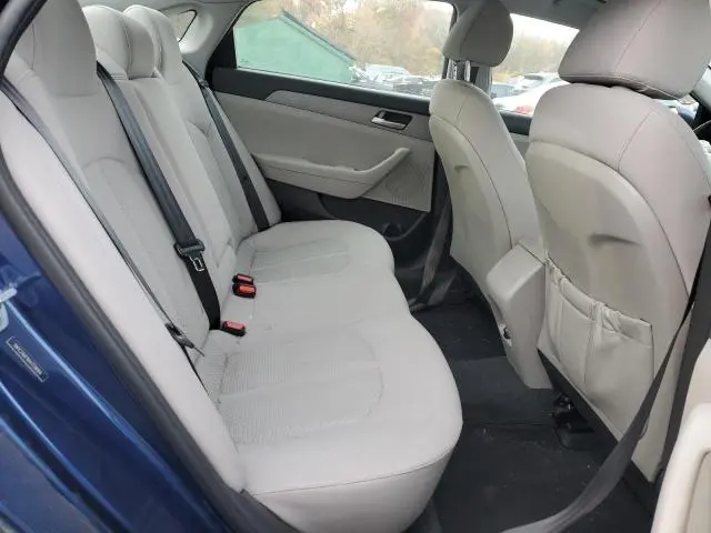 2019 HYUNDAI SONATA SE  