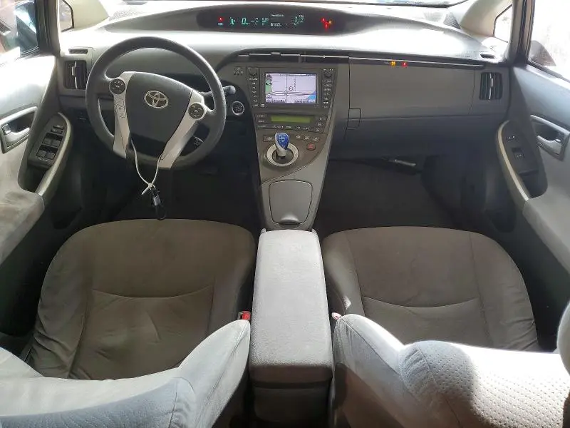2011 TOYOTA PRIUS THREE  