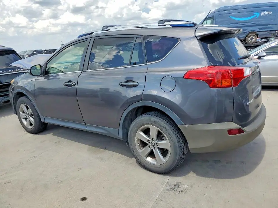 2015 TOYOTA RAV4 XLE  