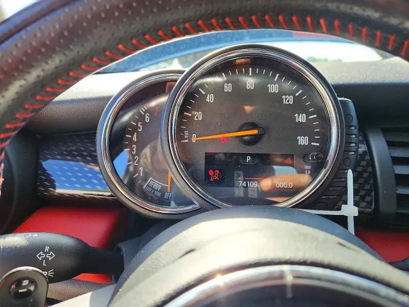 2016 MINI COOPER S  