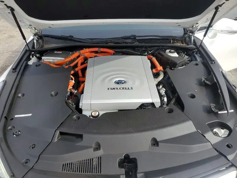 2022 TOYOTA MIRAI LE  