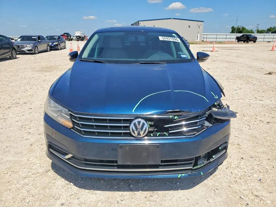 2019 VOLKSWAGEN PASSAT WOLFSBURG  