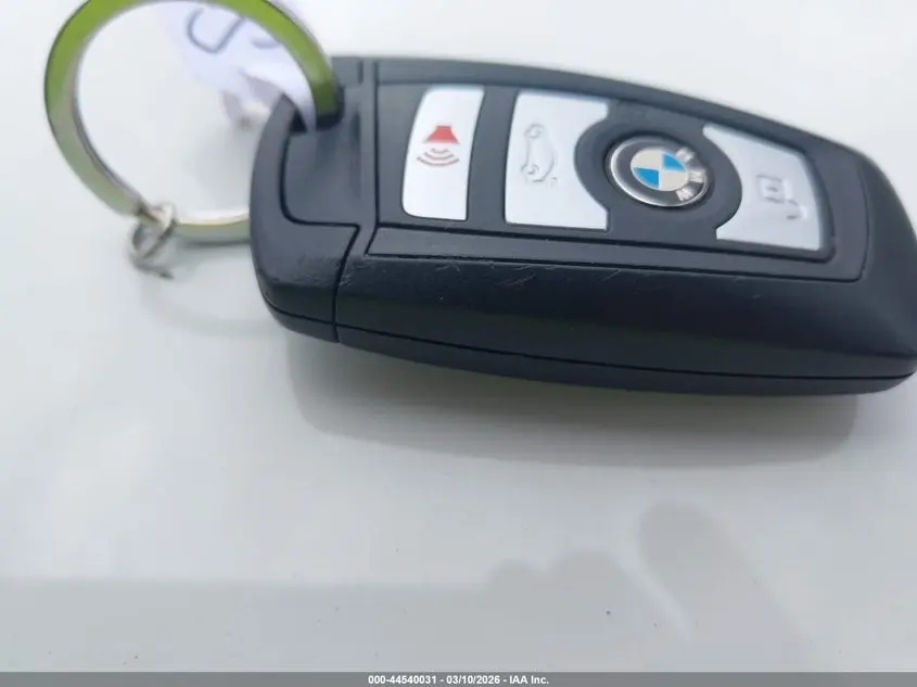 2013 BMW 528I XDRIVE