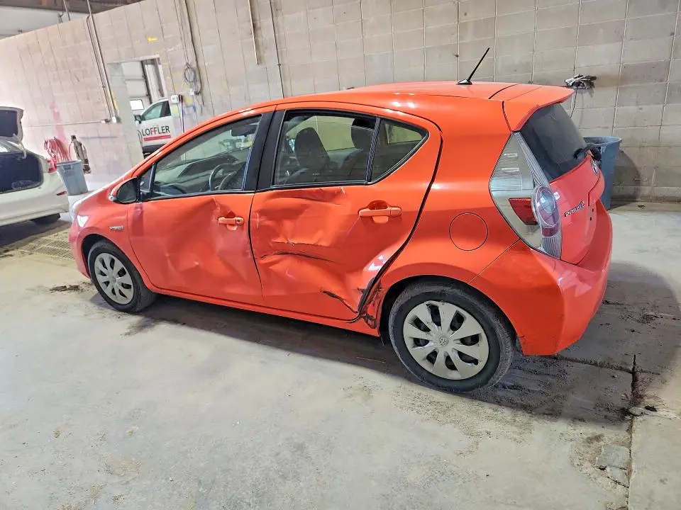 2014 TOYOTA PRIUS C TWO  