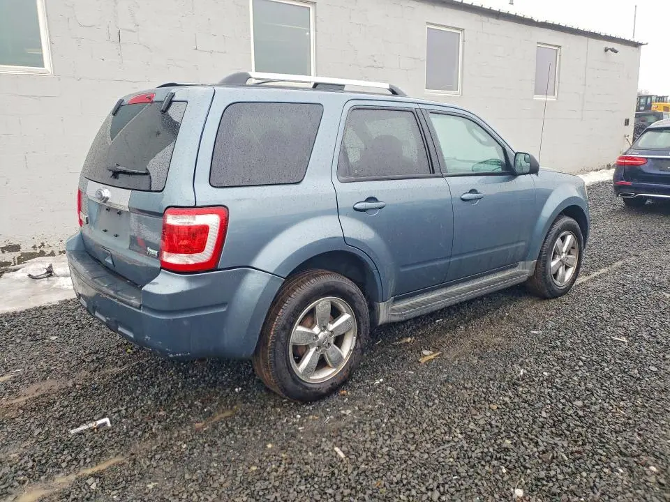 2010 FORD ESCAPE LIMITED  