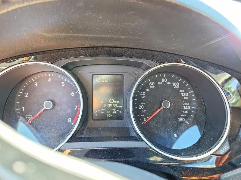 2015 VOLKSWAGEN JETTA SE  