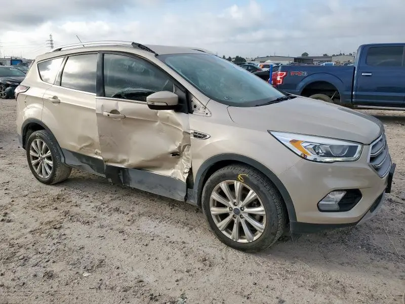 2017 FORD ESCAPE TITANIUM  