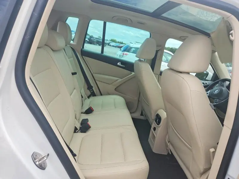 2013 VOLKSWAGEN TIGUAN S  