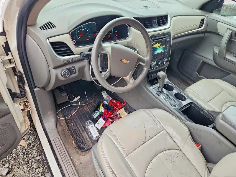 2014 CHEVROLET TRAVERSE LT  