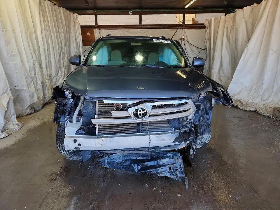 2013 TOYOTA HIGHLANDER PLUS  
