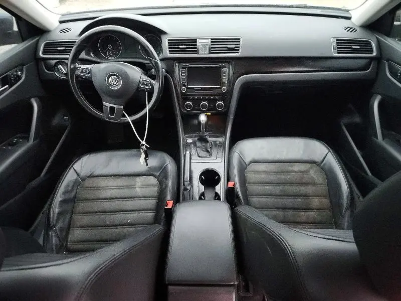 2015 VOLKSWAGEN PASSAT SEL  