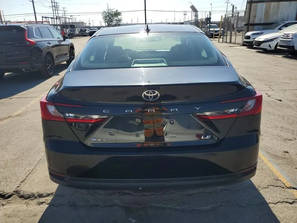 2025 TOYOTA CAMRY LE  