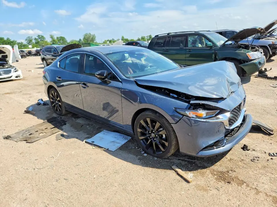 2025 MAZDA 3 PREFERRED  