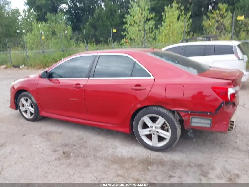2012 TOYOTA CAMRY SE