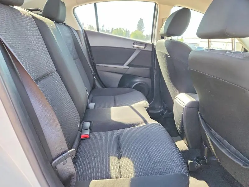 2013 MAZDA 3 I  