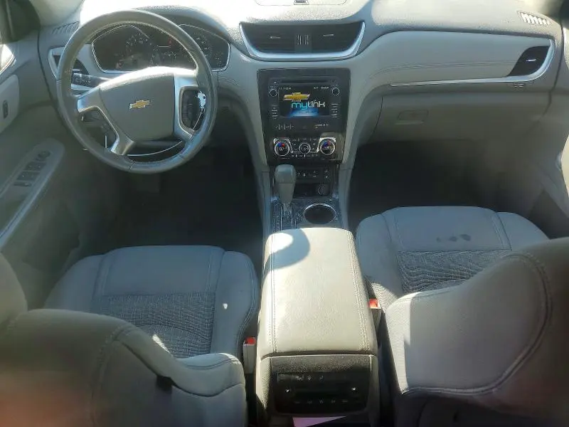 2014 CHEVROLET TRAVERSE LT  