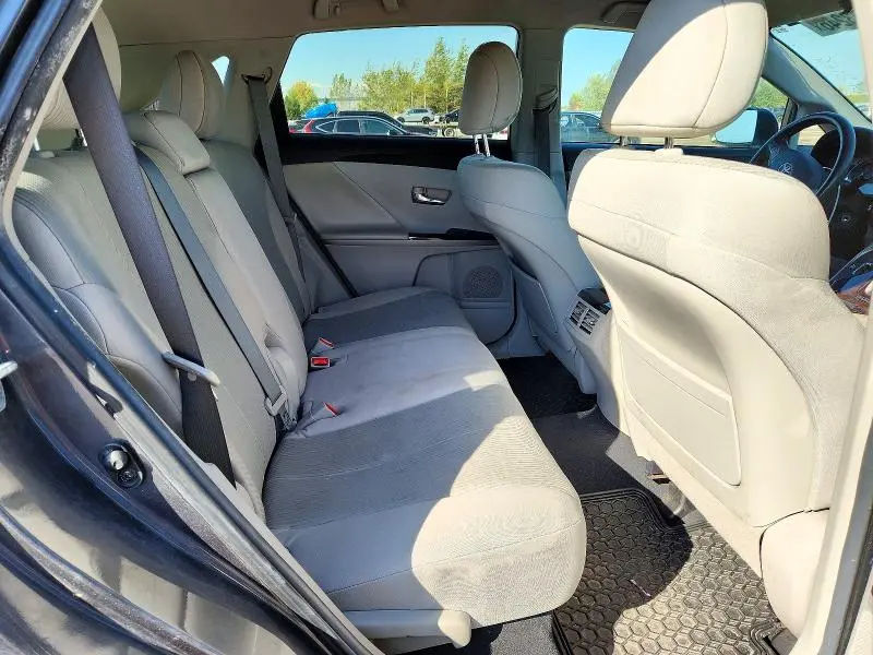 2012 TOYOTA VENZA LE  